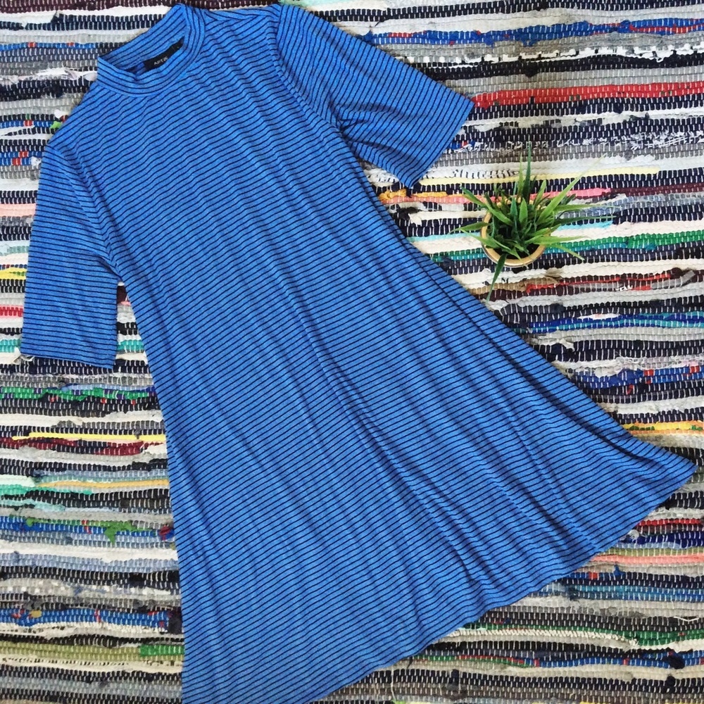 🌻SOLD🌻Apt. 9 Blue Mock Neck Swing Dress
